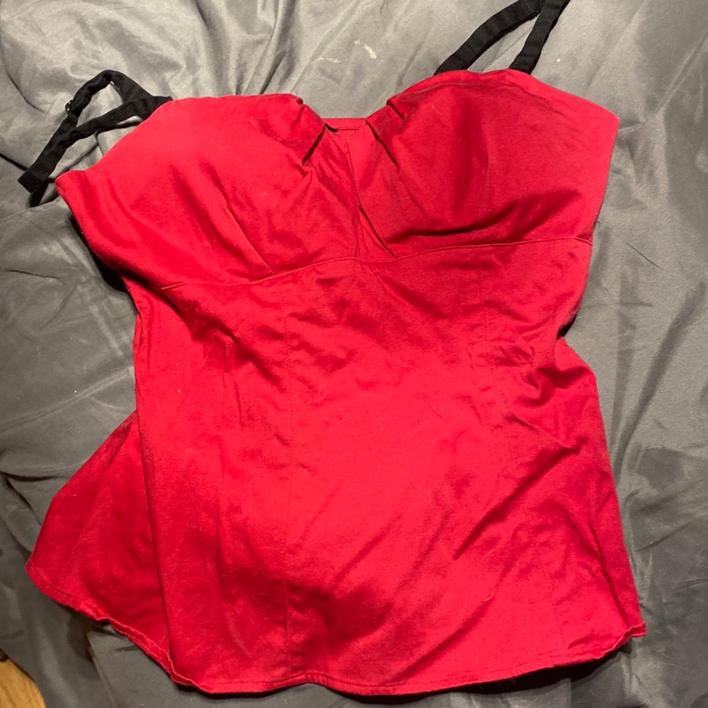 Guess top